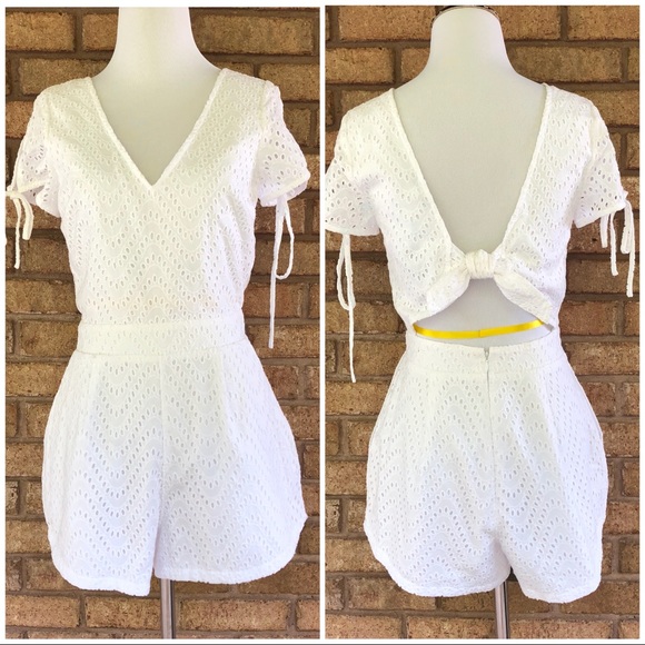 Express Pants - Express Eyelet Open Back Romper size 4